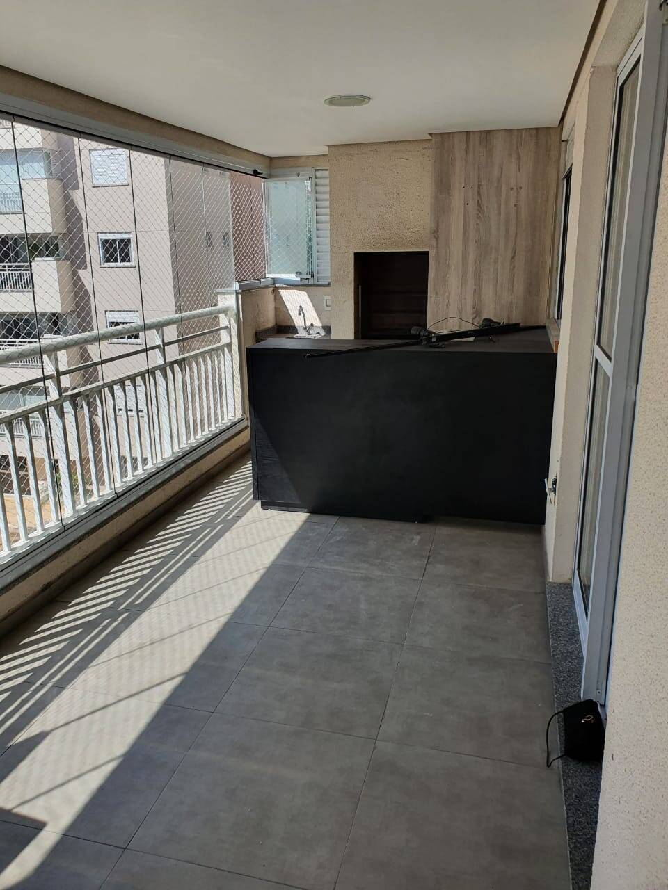 Apartamento à venda com 2 quartos, 70m² - Foto 2