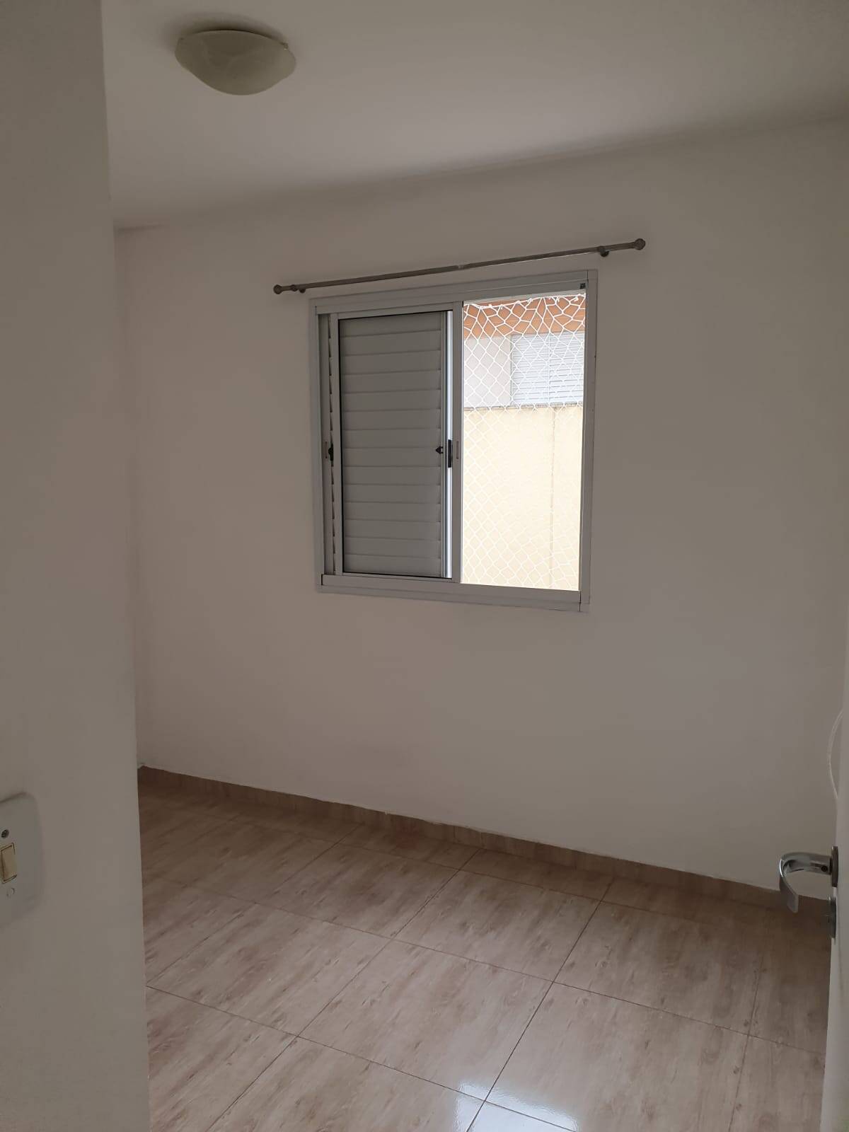 Apartamento para alugar com 2 quartos, 60m² - Foto 4