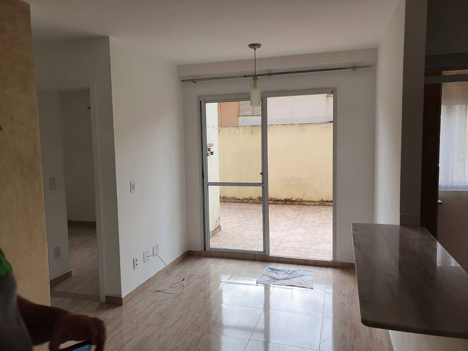 Apartamento para alugar com 2 quartos, 60m² - Foto 12