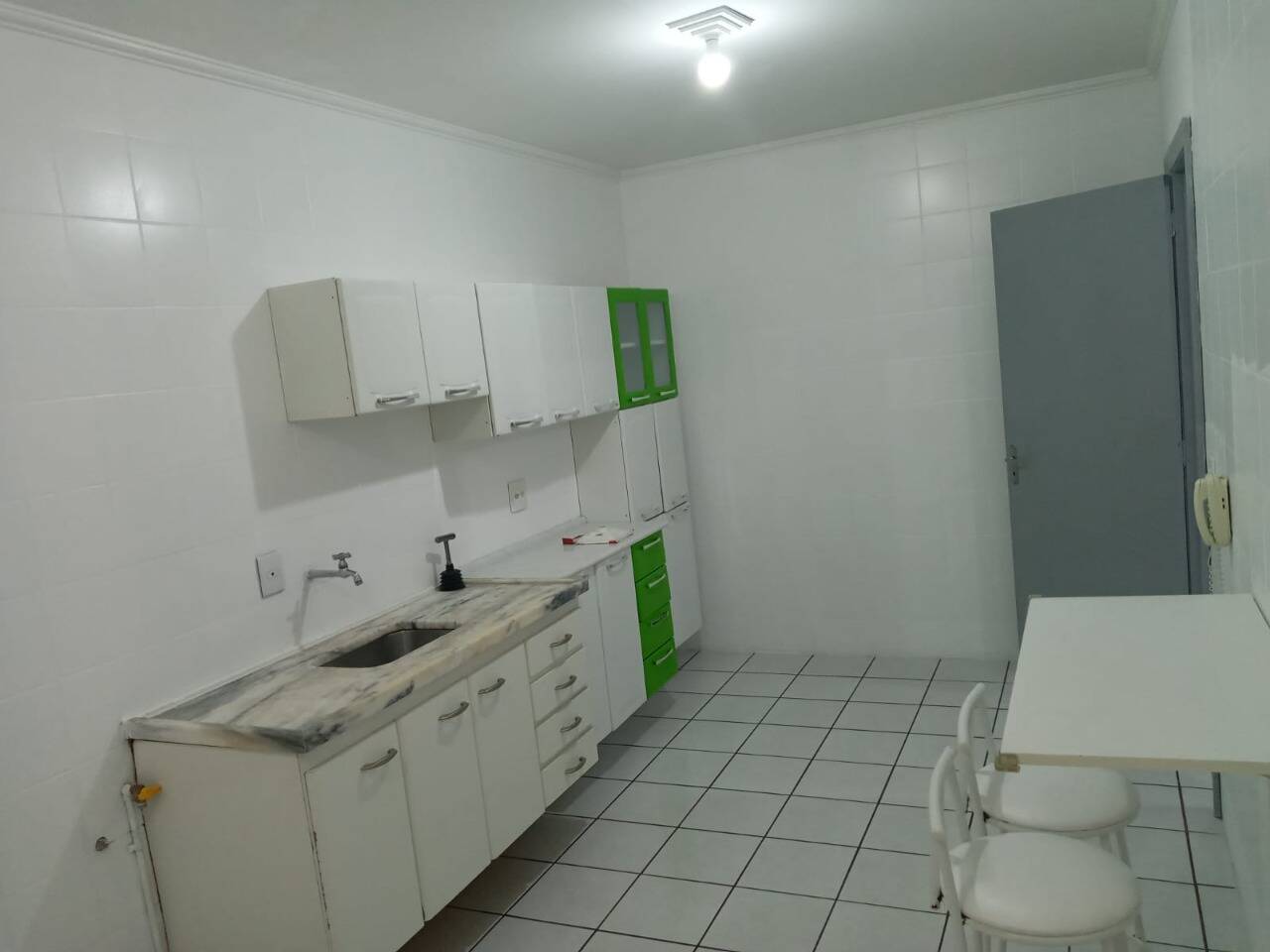 Apartamento à venda com 1 quarto, 62m² - Foto 8