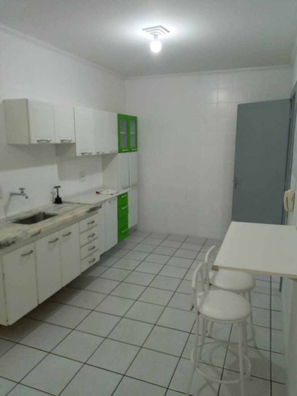 Apartamento à venda com 1 quarto, 62m² - Foto 6