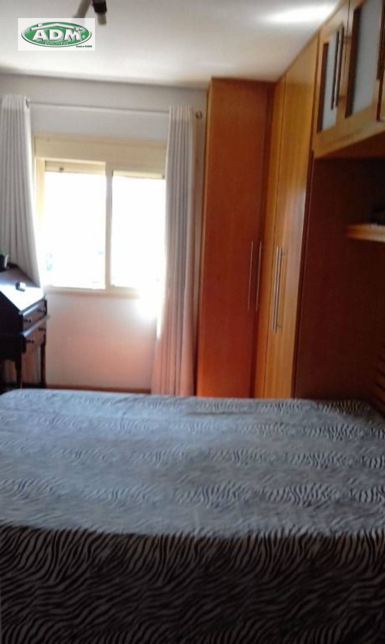 Apartamento à venda com 3 quartos, 85m² - Foto 4