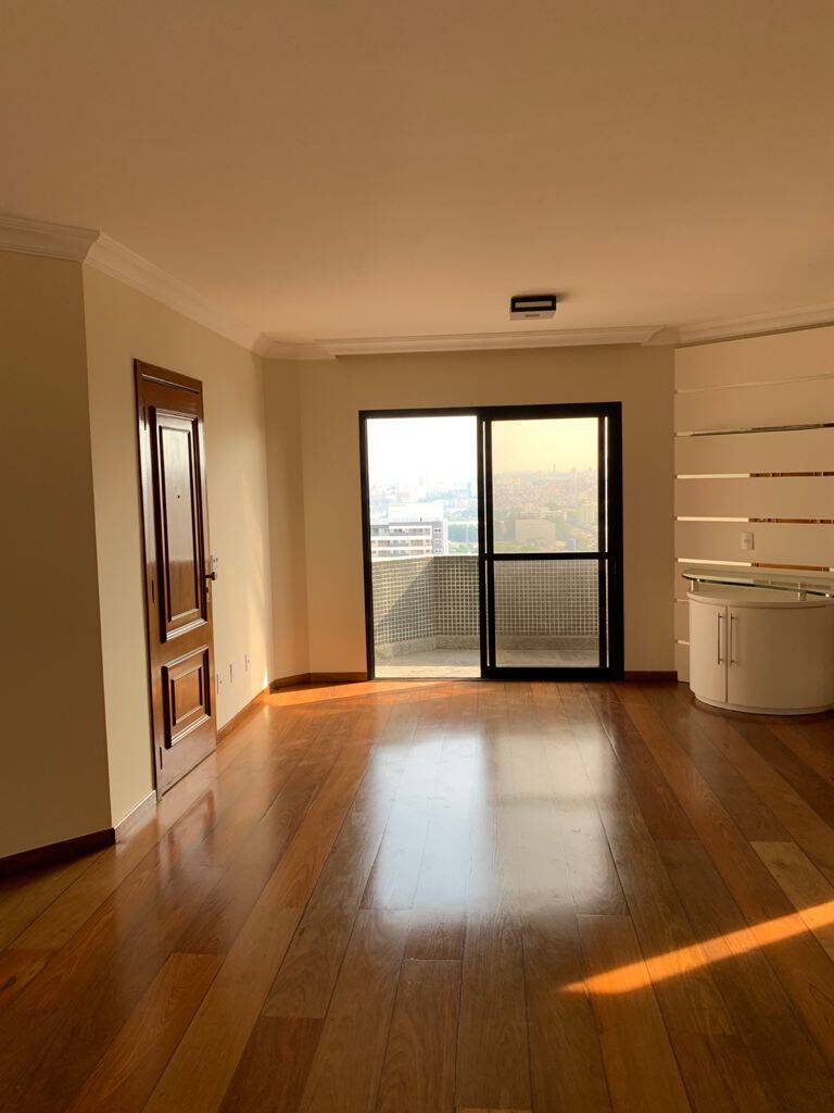 Apartamento para alugar com 3 quartos, 160m² - Foto 6