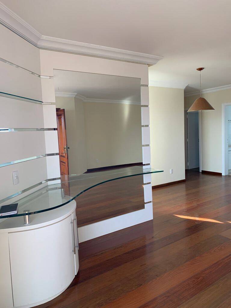 Apartamento para alugar com 3 quartos, 160m² - Foto 9