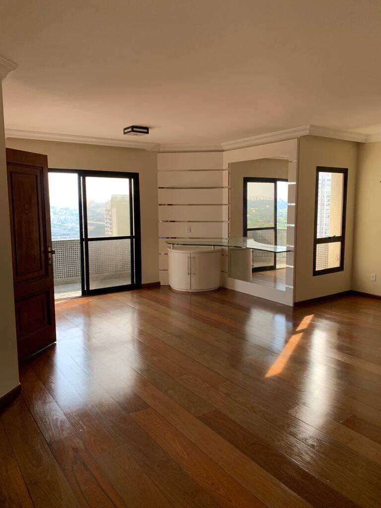 Apartamento para alugar com 3 quartos, 160m² - Foto 11