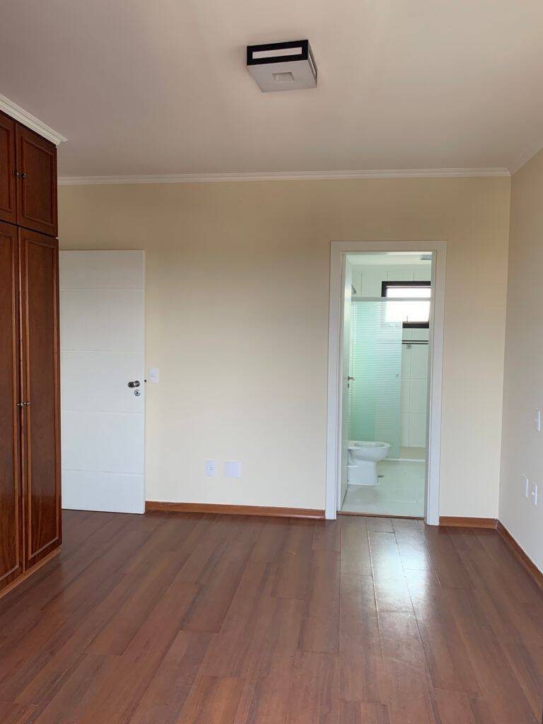 Apartamento para alugar com 3 quartos, 160m² - Foto 10