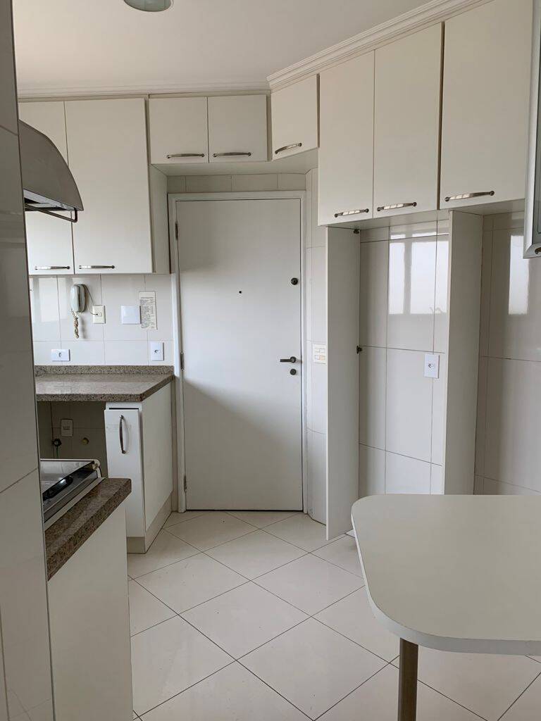 Apartamento para alugar com 3 quartos, 160m² - Foto 36