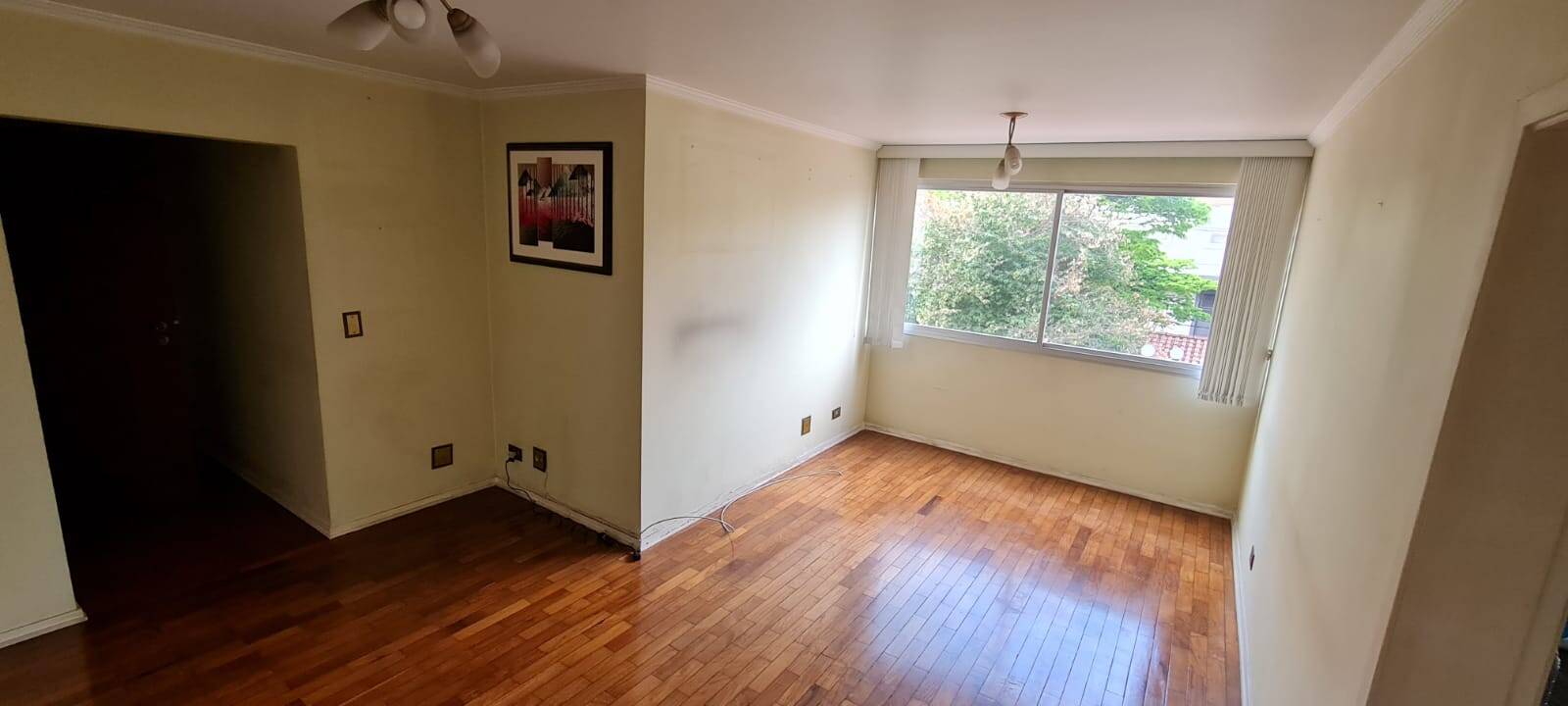 Apartamento para alugar com 3 quartos, 93m² - Foto 2