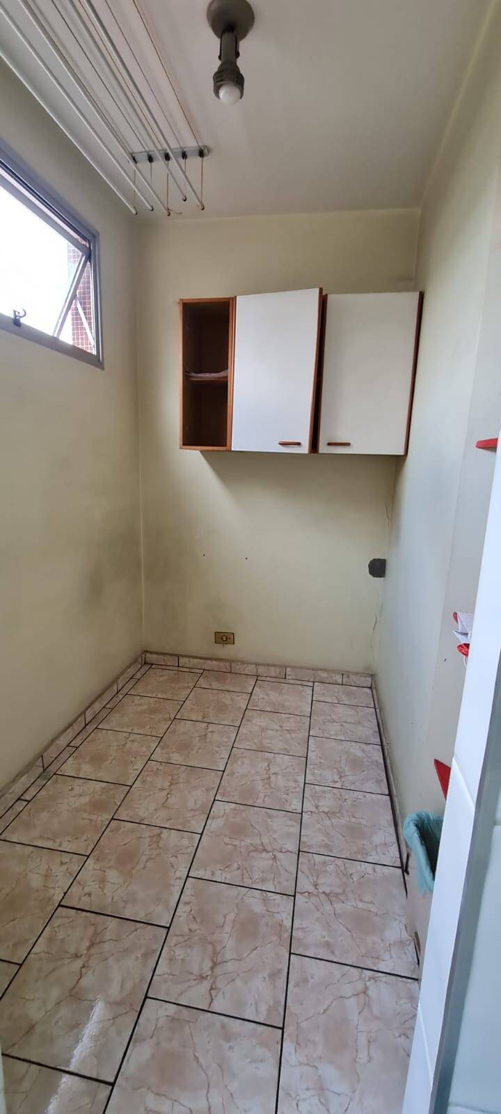 Apartamento para alugar com 3 quartos, 93m² - Foto 4