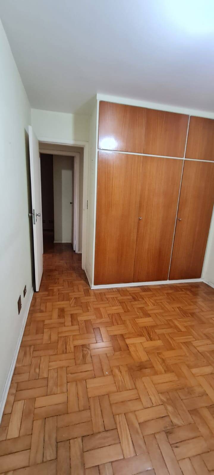 Apartamento para alugar com 3 quartos, 93m² - Foto 3