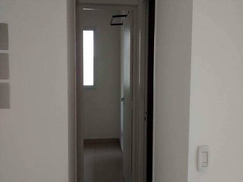 Apartamento para alugar com 2 quartos, 50m² - Foto 11