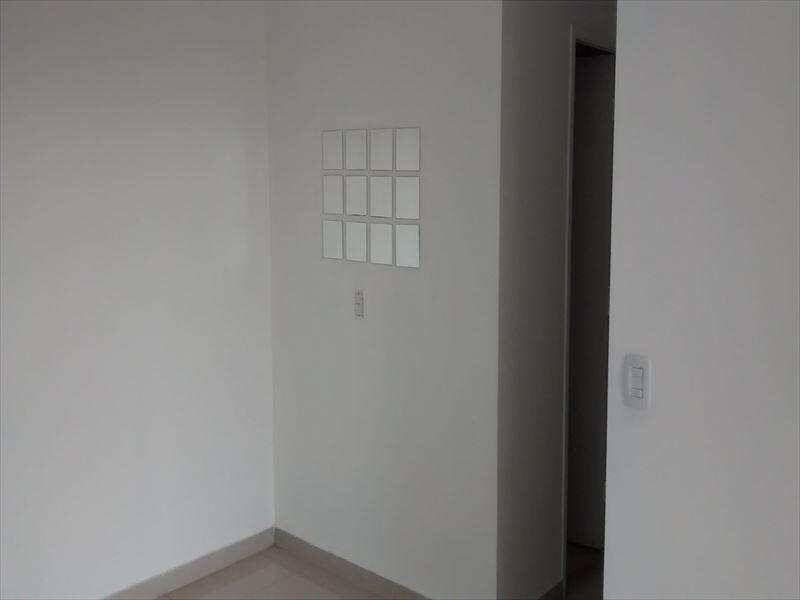 Apartamento para alugar com 2 quartos, 50m² - Foto 13