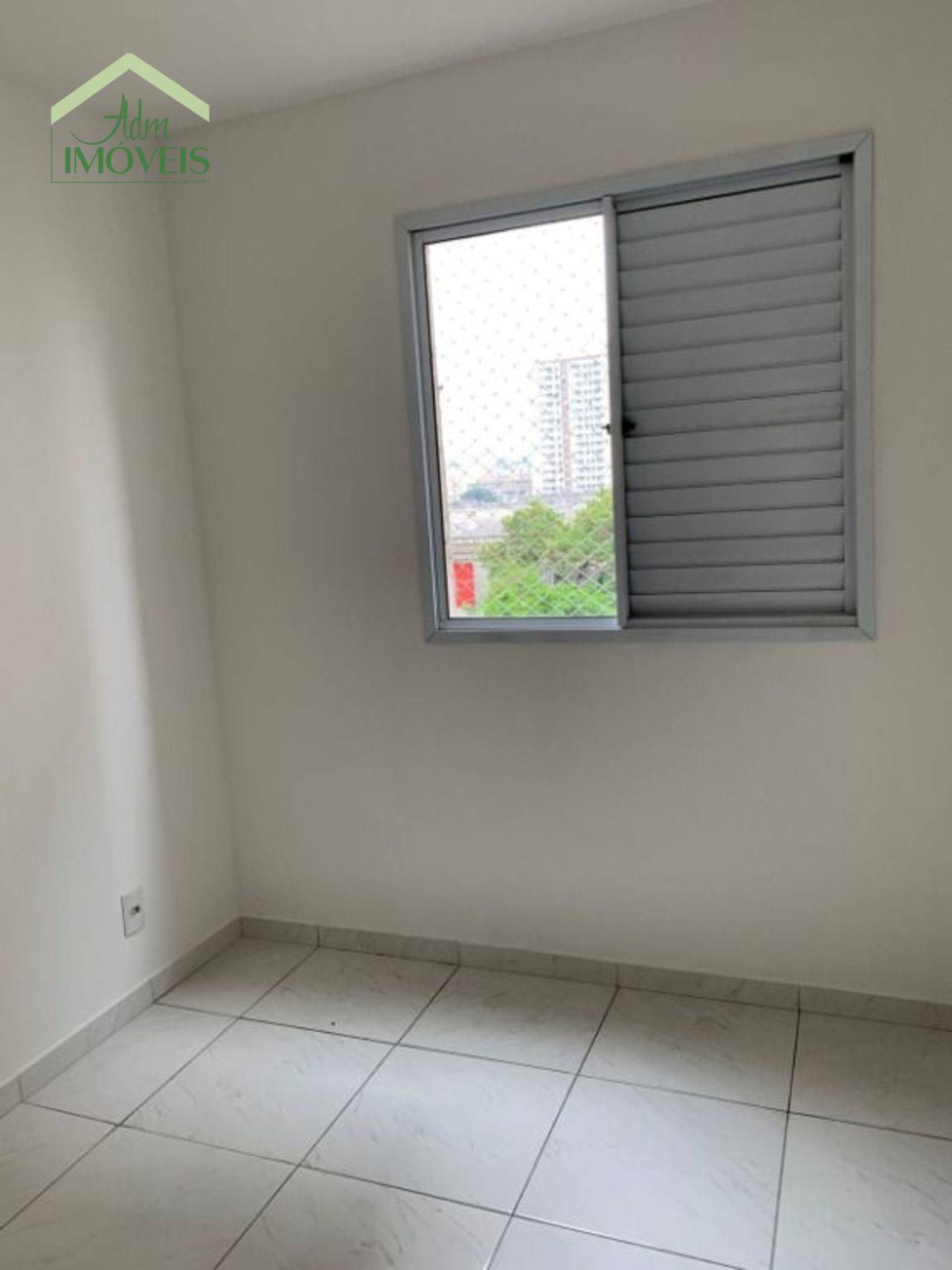 Apartamento para alugar com 2 quartos, 63m² - Foto 4