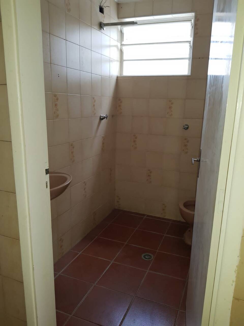 Casa para alugar com 3 quartos, 200m² - Foto 11