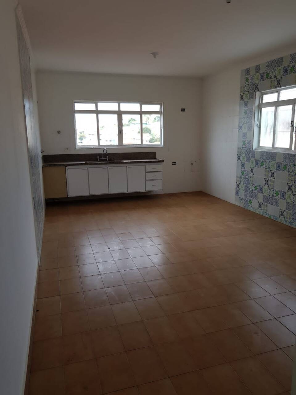 Casa para alugar com 3 quartos, 200m² - Foto 26