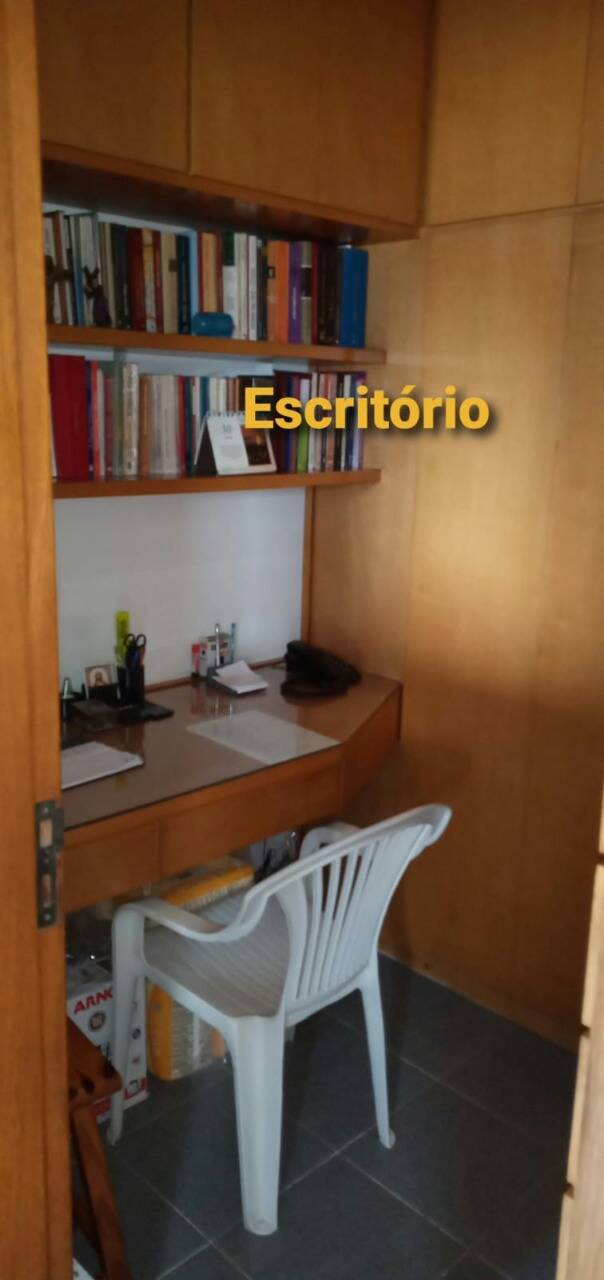 Apartamento à venda com 3 quartos, 144m² - Foto 13