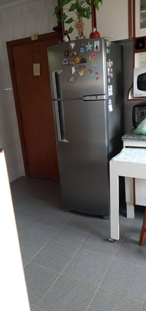 Apartamento à venda com 3 quartos, 144m² - Foto 18