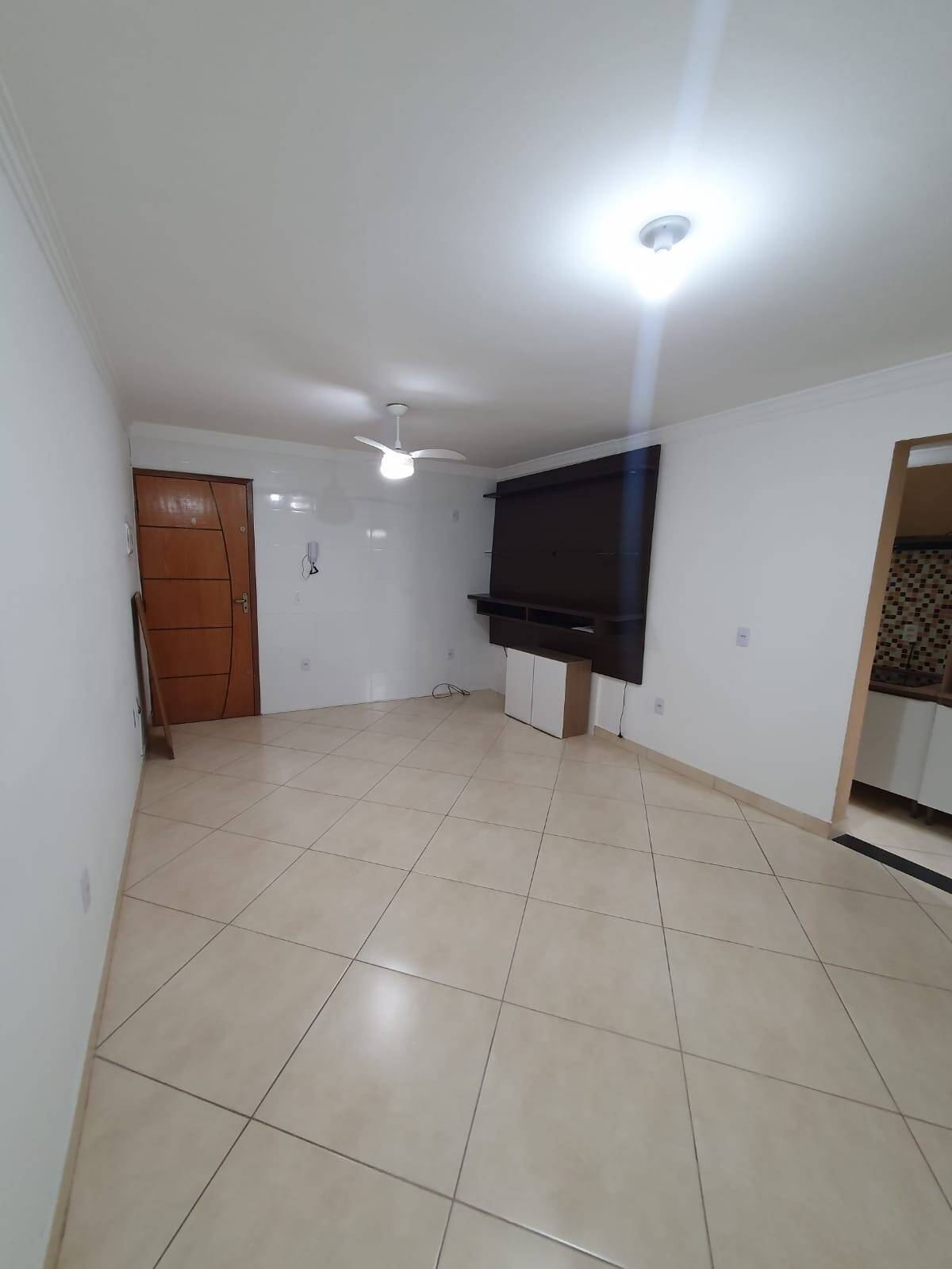 Apartamento à venda com 2 quartos, 65m² - Foto 1