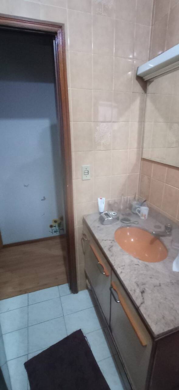 Casa à venda com 2 quartos, 170m² - Foto 11