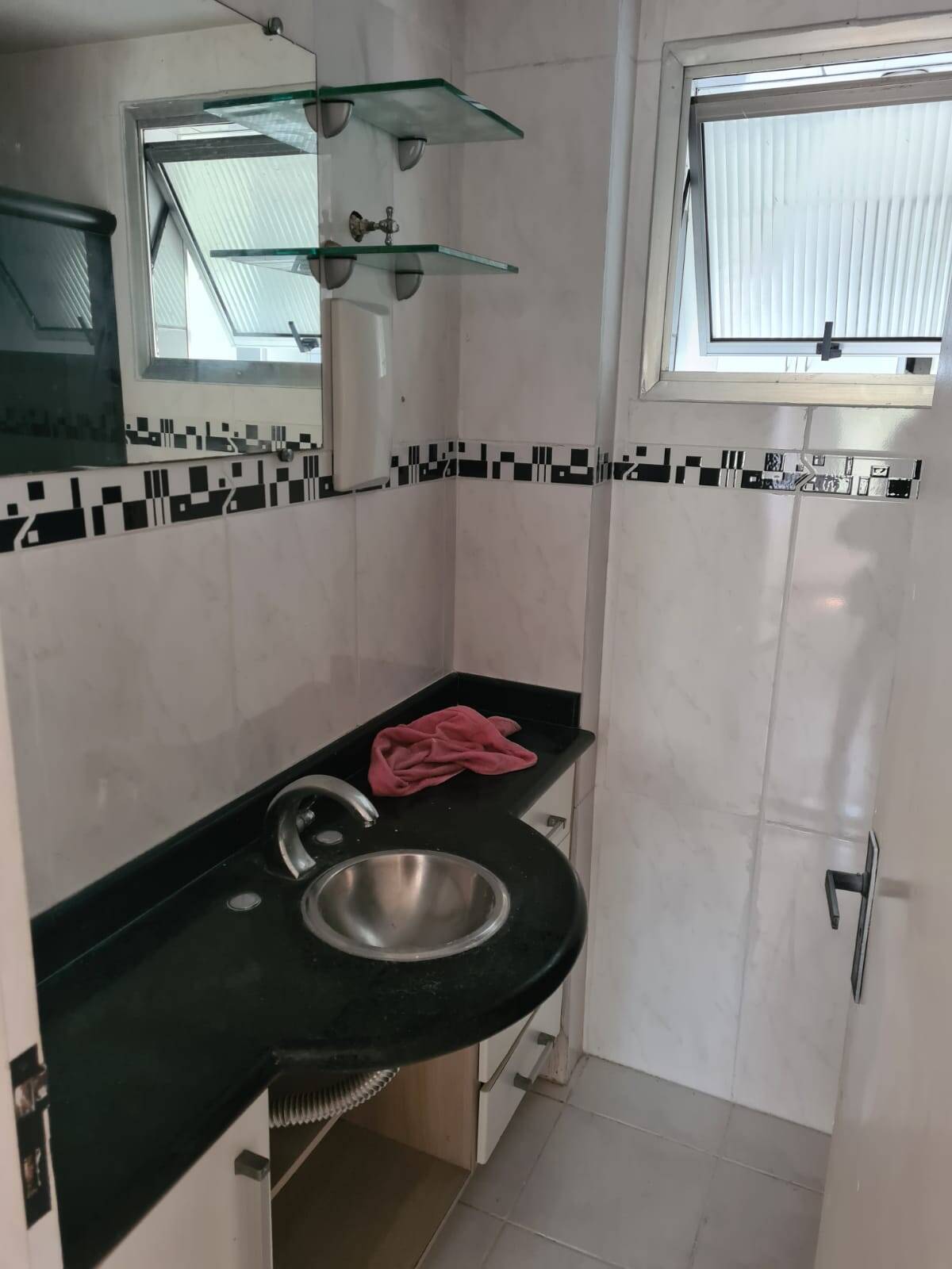 Apartamento para alugar com 2 quartos, 90m² - Foto 15