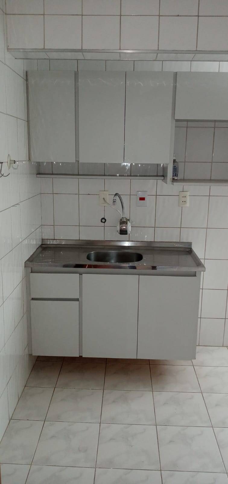 Apartamento para alugar com 2 quartos, 65m² - Foto 17