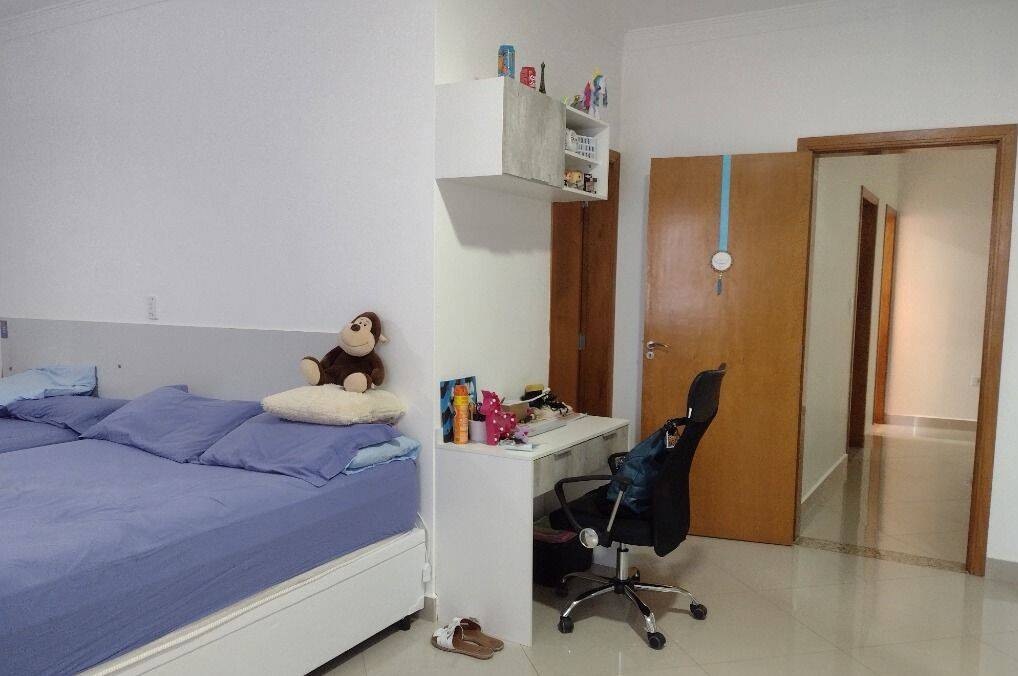 Casa à venda com 3 quartos, 195m² - Foto 11