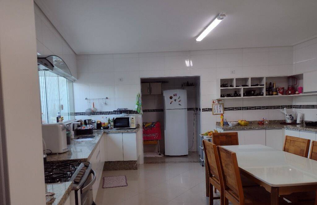 Casa à venda com 3 quartos, 195m² - Foto 18