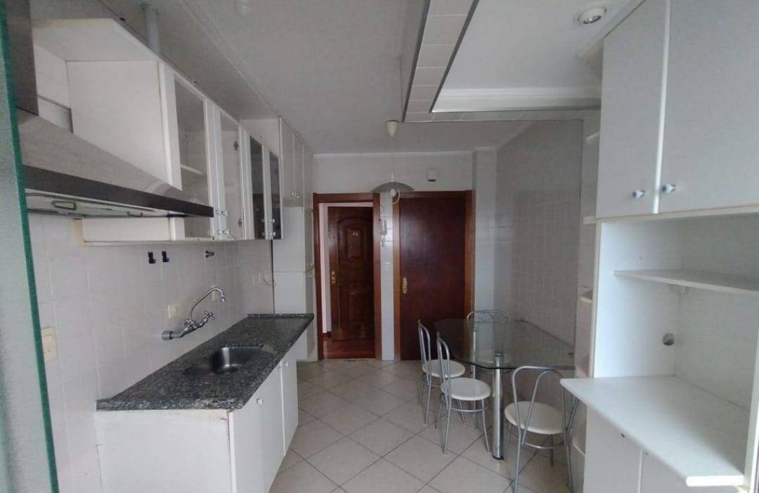 Apartamento para alugar com 3 quartos, 89m² - Foto 12