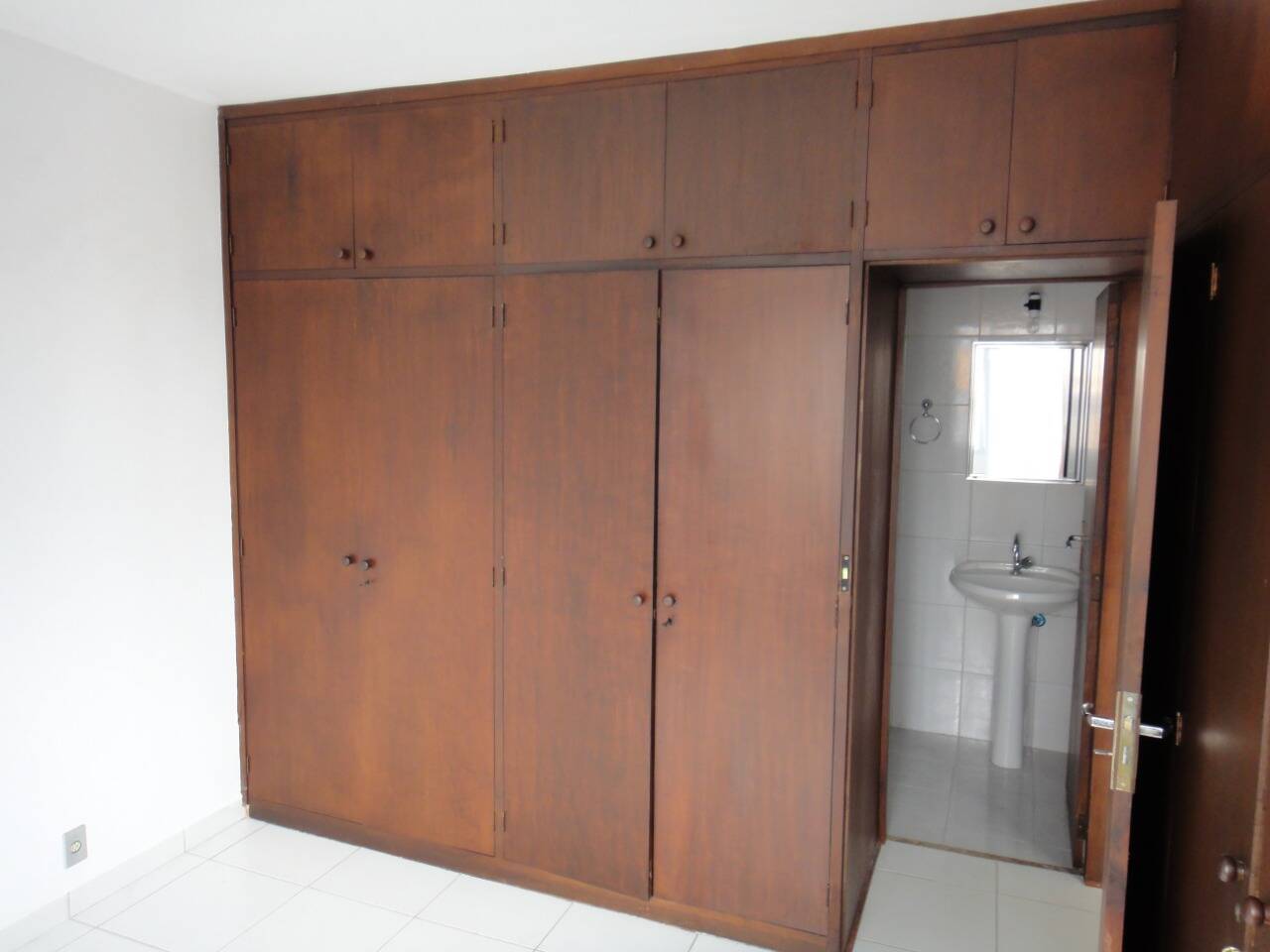 Apartamento para alugar com 2 quartos, 47m² - Foto 20