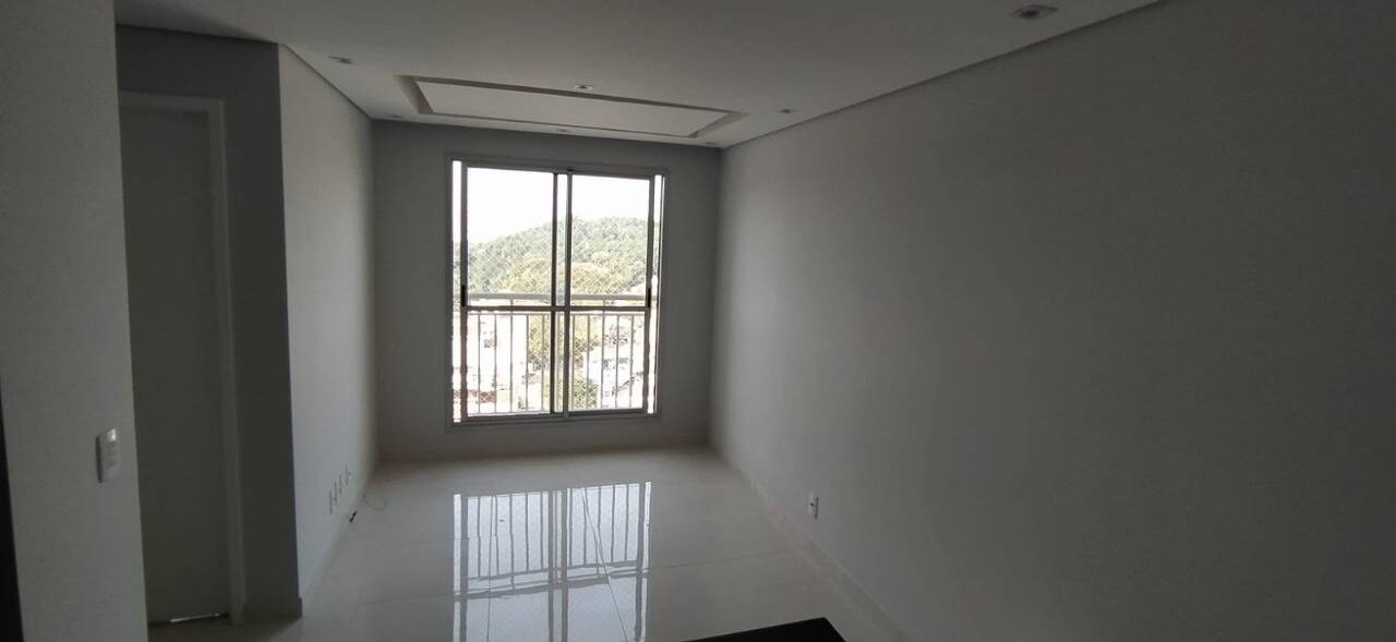 Apartamento para alugar com 2 quartos, 43m² - Foto 3