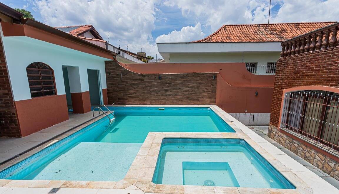 Casa para alugar com 4 quartos, 395m² - Foto 37