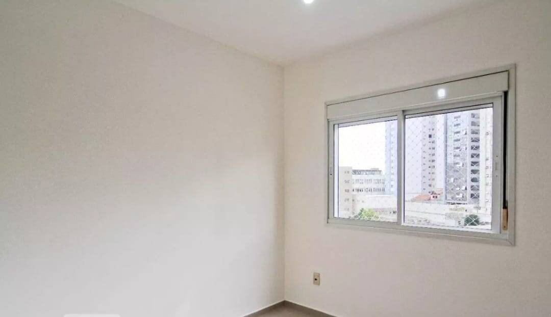 Apartamento para alugar com 2 quartos, 75m² - Foto 27