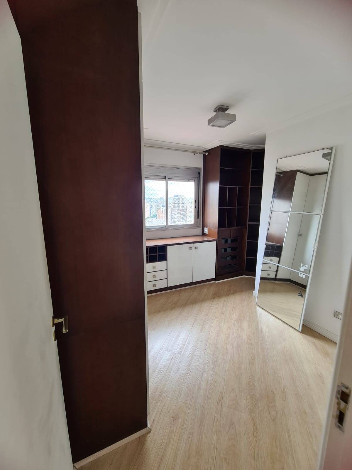 Apartamento à venda com 3 quartos, 97m² - Foto 18