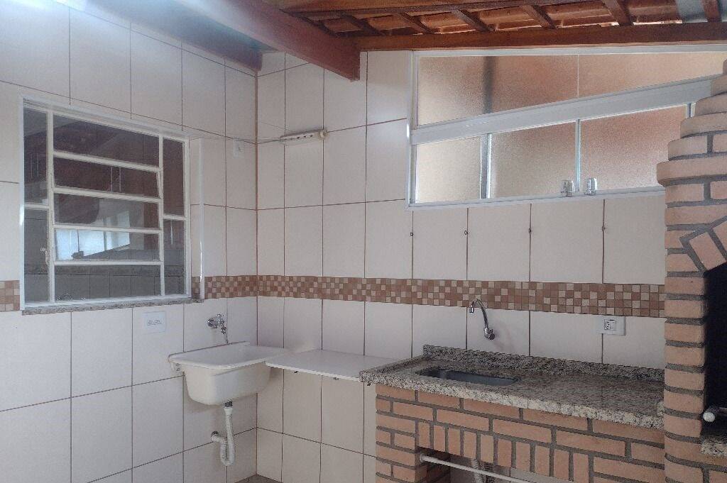 Sobrado à venda com 2 quartos, 70m² - Foto 5