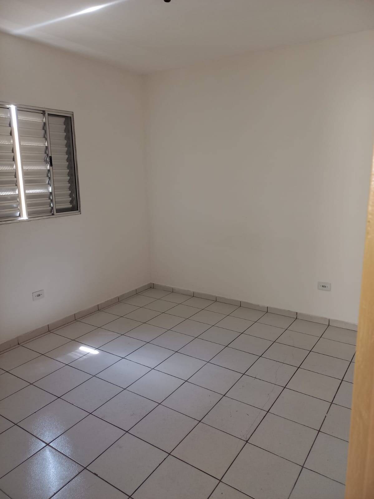 Casa para alugar com 1 quarto, 70m² - Foto 10