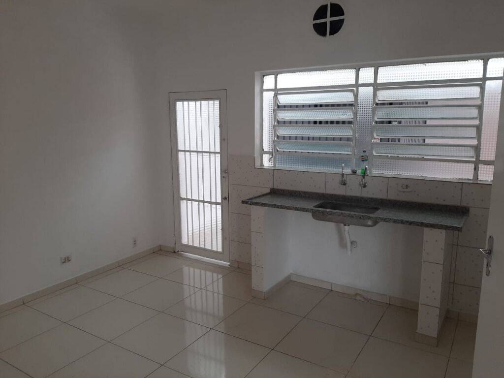 Sobrado para alugar com 6 quartos, 250m² - Foto 2