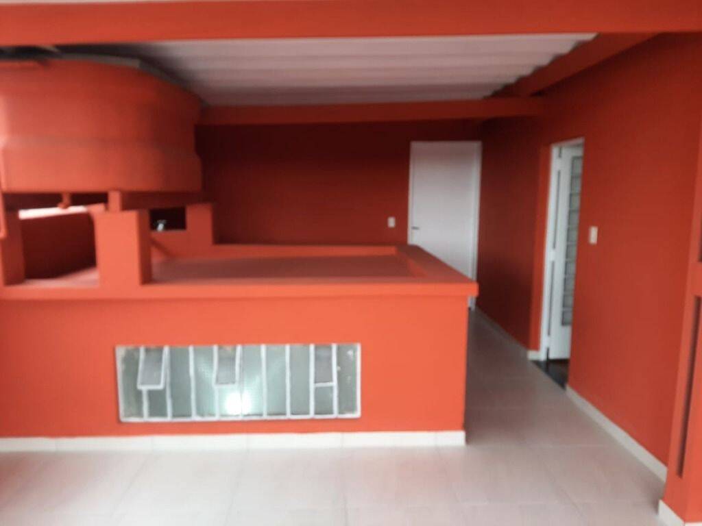 Sobrado para alugar com 6 quartos, 250m² - Foto 1