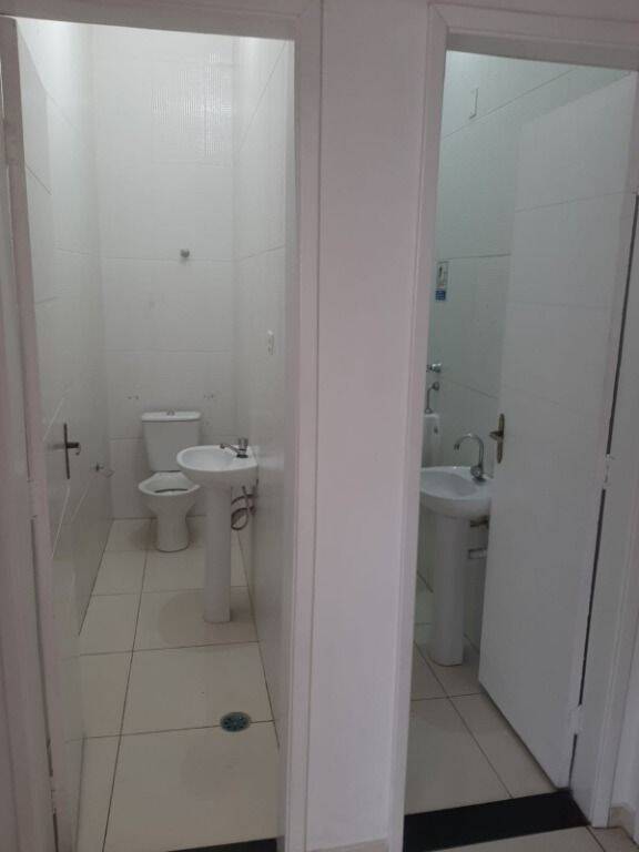 Sobrado para alugar com 6 quartos, 250m² - Foto 11