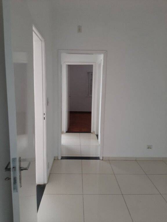 Sobrado para alugar com 6 quartos, 250m² - Foto 13