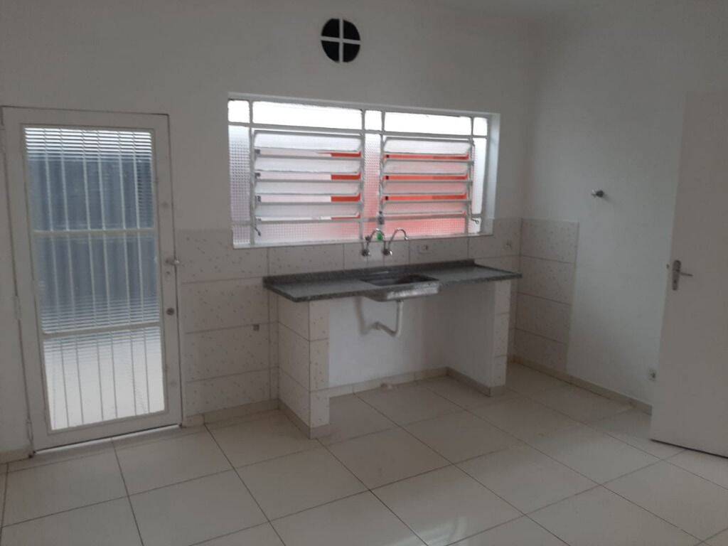 Sobrado para alugar com 6 quartos, 250m² - Foto 23