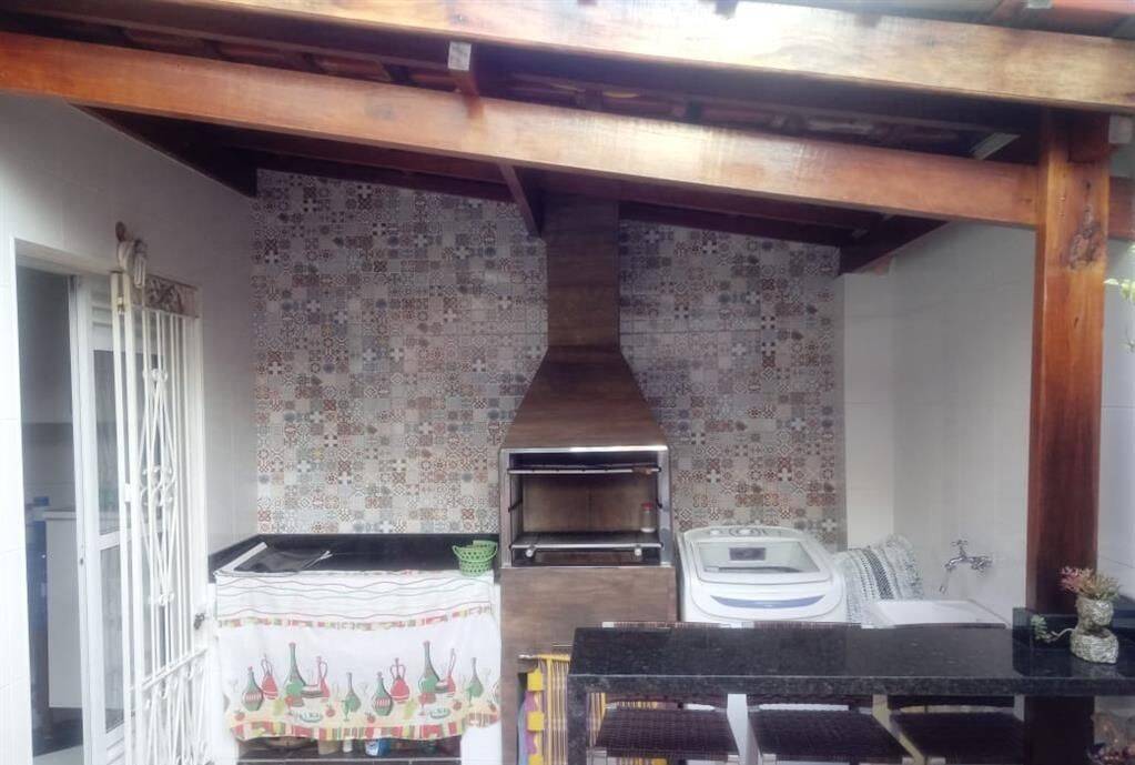 Sobrado à venda com 3 quartos, 100m² - Foto 2