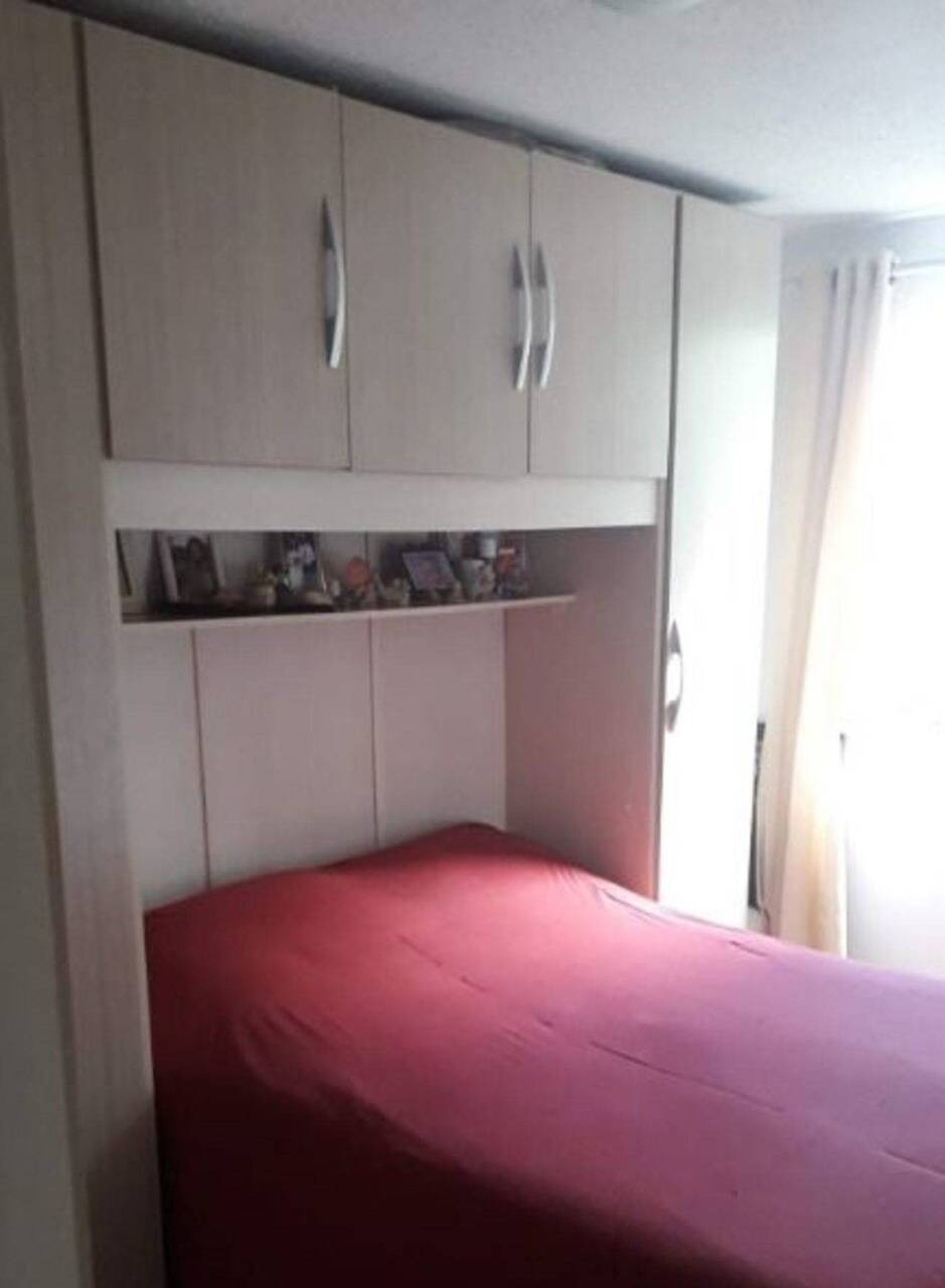 Apartamento à venda com 3 quartos, 50m² - Foto 2