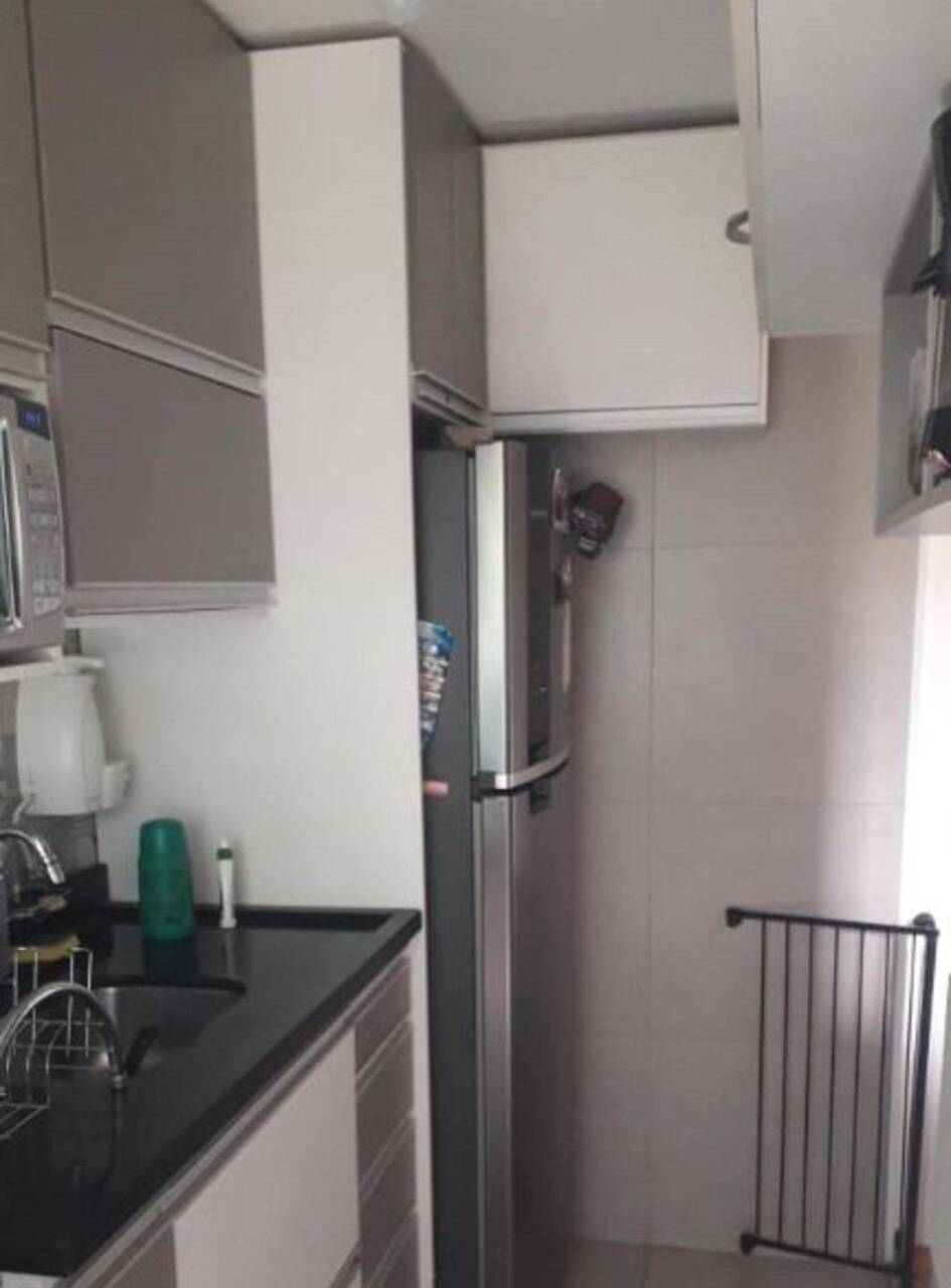 Apartamento à venda com 3 quartos, 50m² - Foto 5