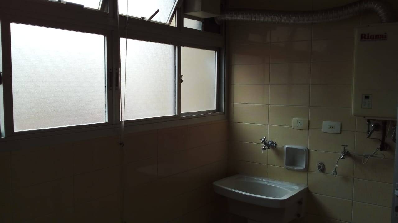 Apartamento para alugar com 3 quartos, 105m² - Foto 6