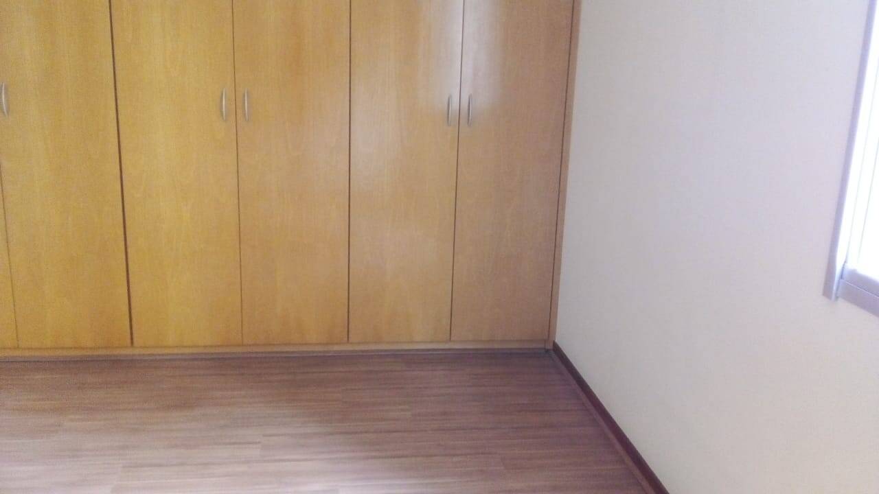 Apartamento para alugar com 3 quartos, 105m² - Foto 11