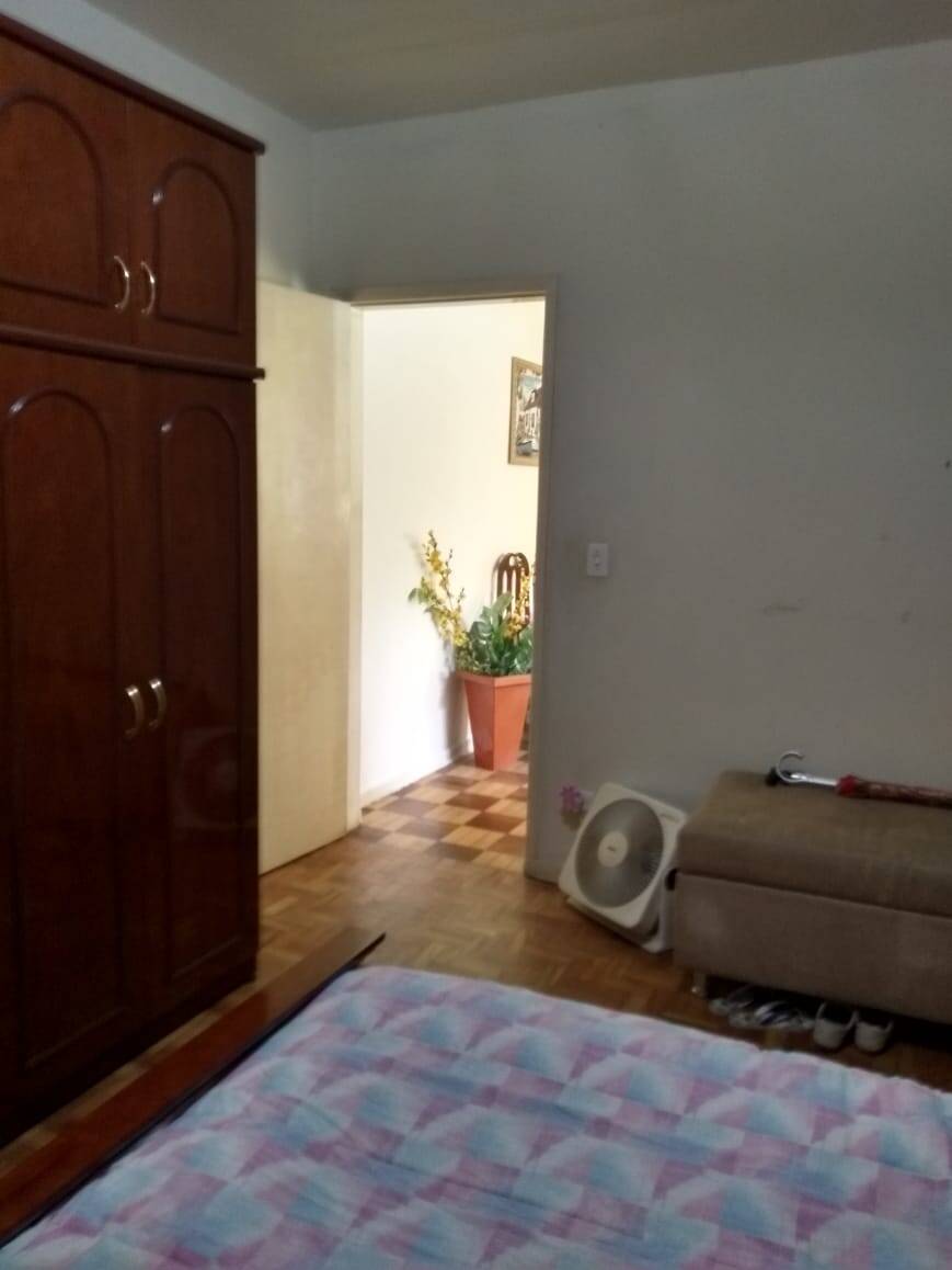 Casa à venda com 5 quartos, 200m² - Foto 5