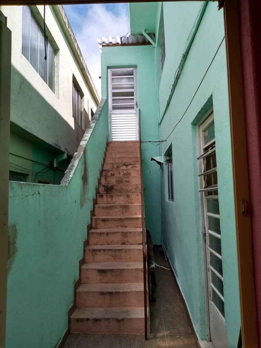 Casa à venda com 5 quartos, 200m² - Foto 7