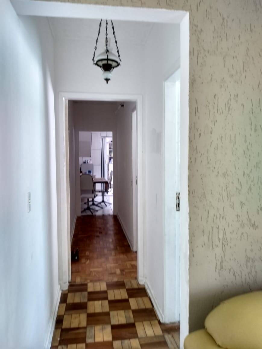 Casa à venda com 5 quartos, 200m² - Foto 13