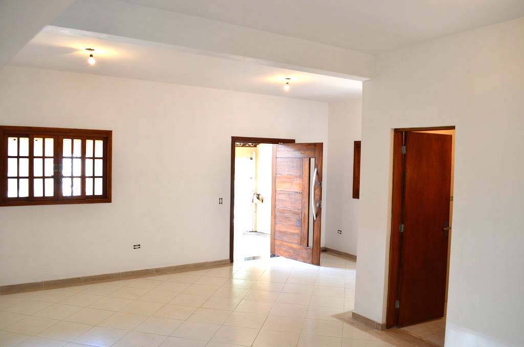 Casa à venda com 3 quartos, 180m² - Foto 6