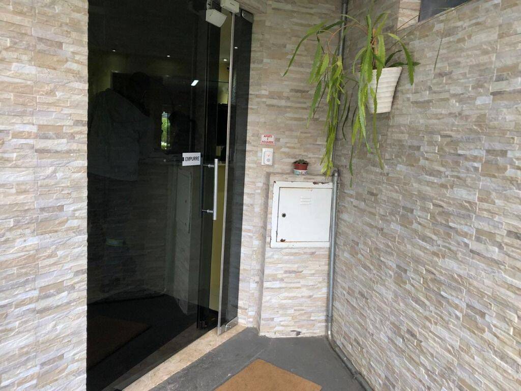 Apartamento à venda com 2 quartos, 62m² - Foto 3